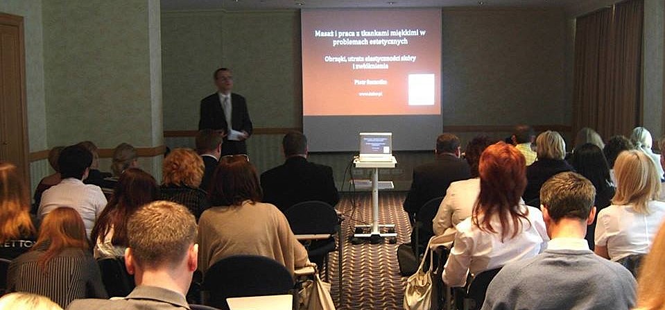 Masaż twarzy, ale z głową! Praktyka i edukacja to podstawa.